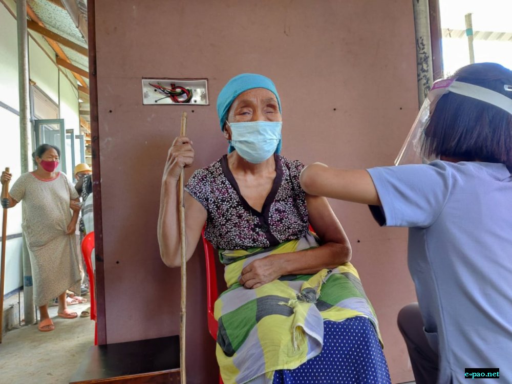 COVID-19 Mass vaccination drive at Thanlon in Churachandpur District :: July 24, 2021