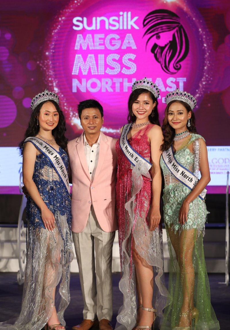  Winners of Sunsilk Mega Miss North East 2021 Pema Choden Bhutia (in blue), Danube Kangjam (in red) and Sanwaka Surong (in green) with Abhijit Singha, Founder of Mega Entertainment-1 