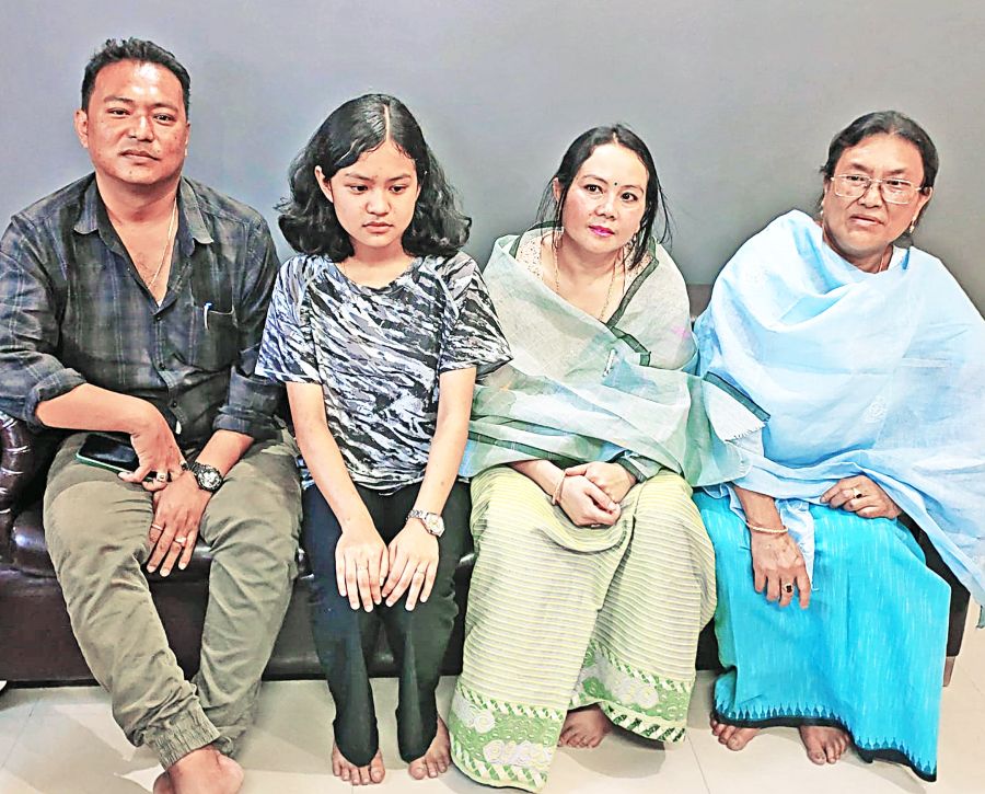 Tanishq Tongbram with family members