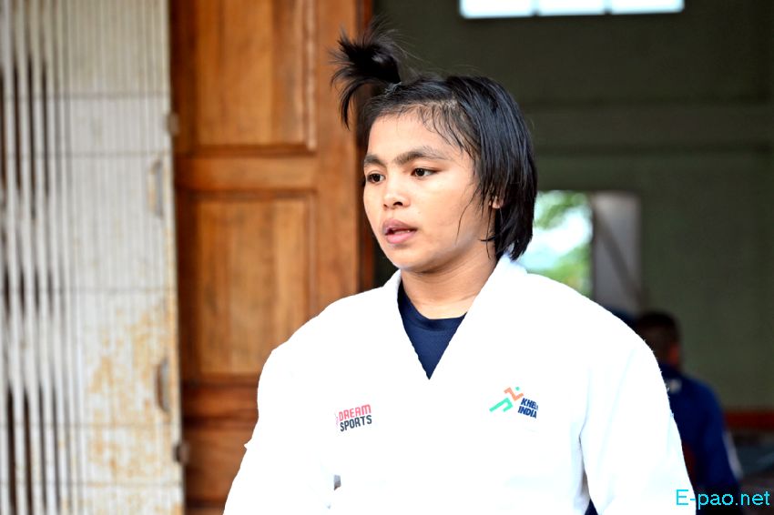  Linthoi Chanambam : First Gold Medalist in Judo 