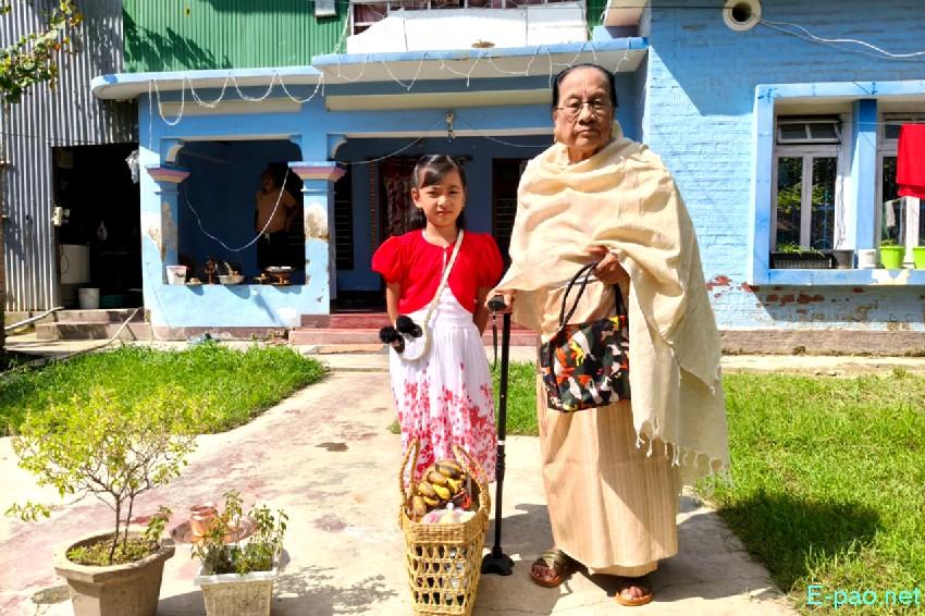 Ningols on the way to her mapam lamdam on the occassion of Ningol Chakkouba at Imphal :: 23rd October 2025