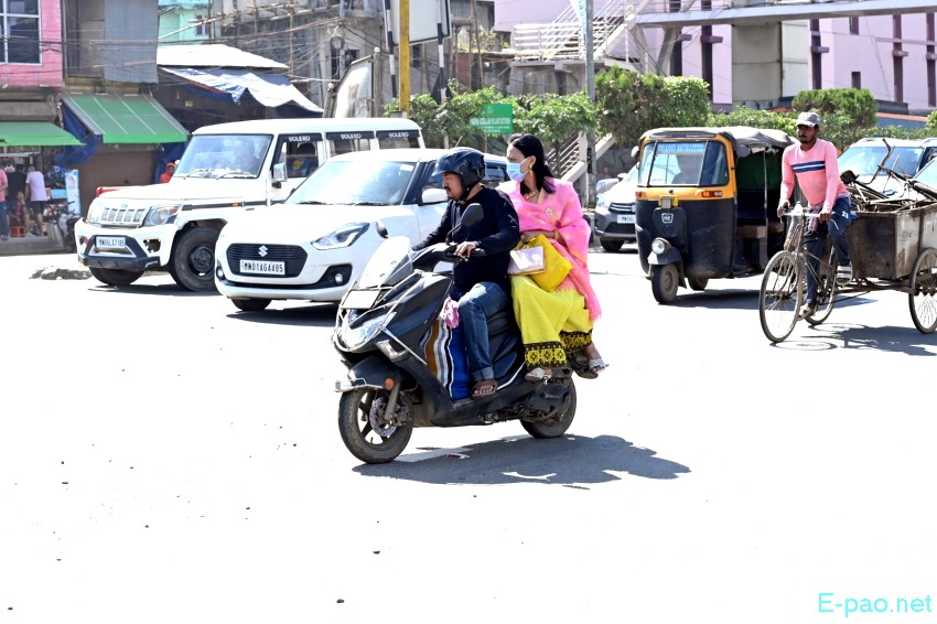 Ningols on the way to her mapam lamdam on the occassion of Ningol Chakkouba at Imphal :: 23rd October 2025
