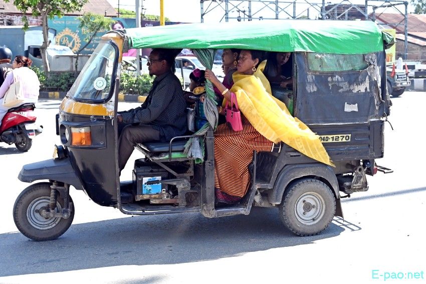 Ningols on the way to her mapam lamdam on the occassion of Ningol Chakkouba at Imphal :: 23rd October 2025