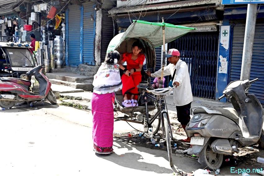 Ningols on the way to her mapam lamdam on the occassion of Ningol Chakkouba at Imphal :: 23rd October 2025