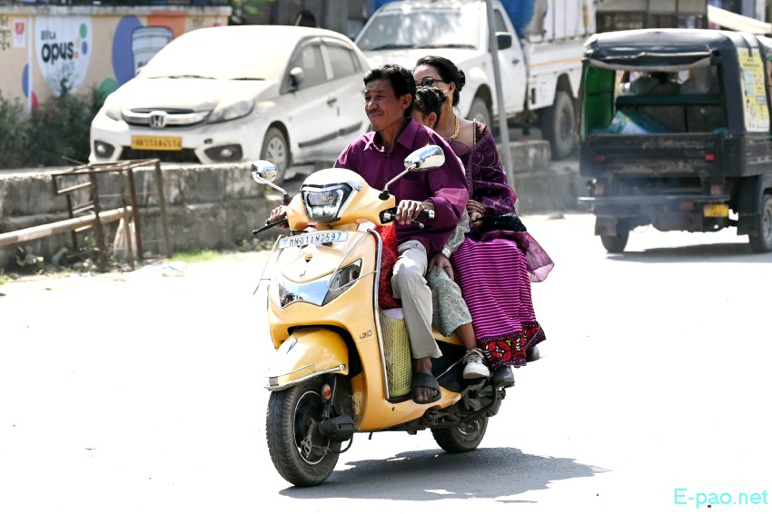 Ningols on the way to her mapam lamdam on the occassion of Ningol Chakkouba at Imphal :: 23rd October 2025