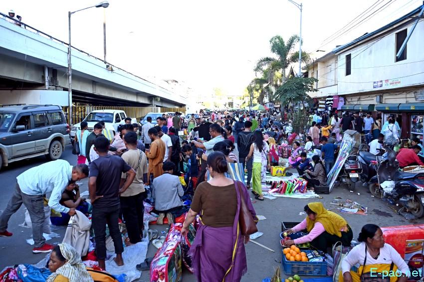 Ningol Chakkouba Shopping :: A very crowded scene at Ema Keithel, Imphal :: October 22nd 2025