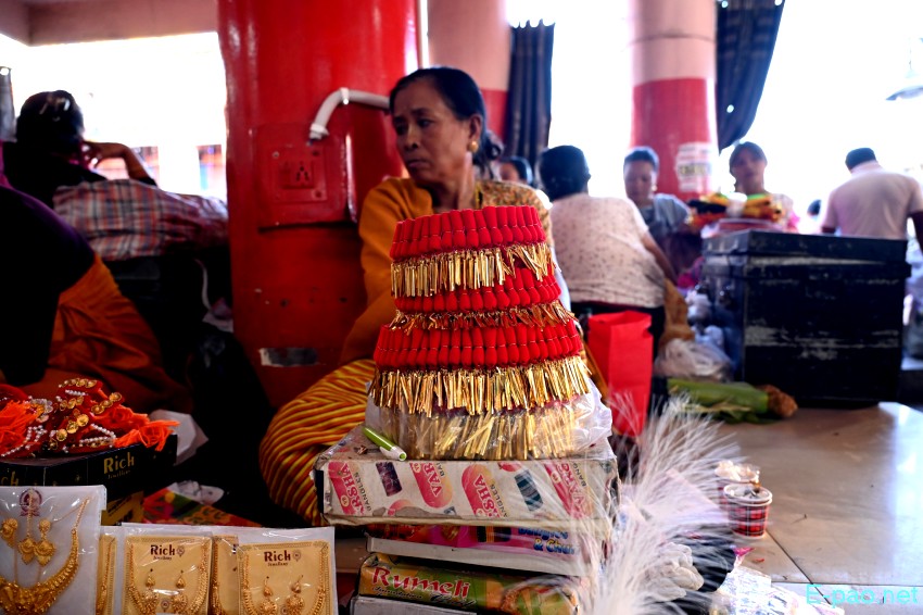Ningol Chakkouba Shopping :: A very crowded scene at Ema Keithel, Imphal :: October 22nd 2025