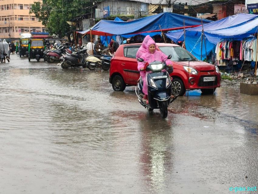 A rainy day at Khwairamband Ima Keithel :: 20th July 2026