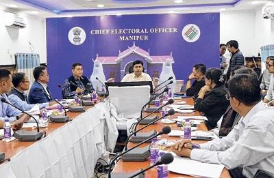 CEO chairs meeting with CMOs on cashless treatment of poll personnel