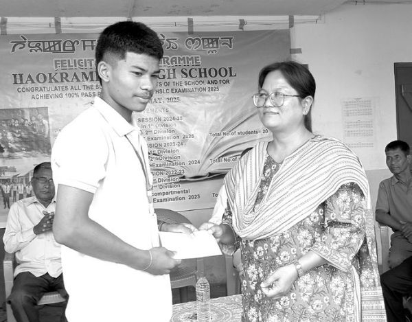 Meritorious students of Haokramband HS feted