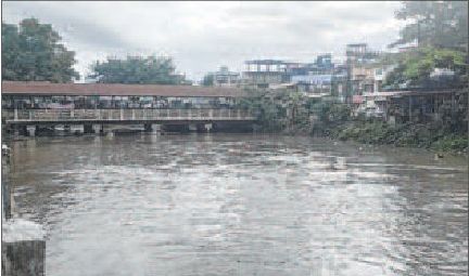 Major rivers flowing above warning level