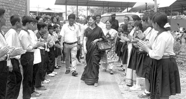 Union minister lays foundation for DA-JGUA hostels