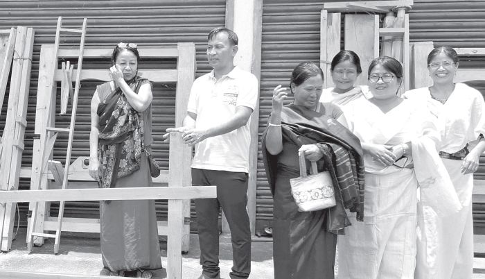 MLA bats for using local products