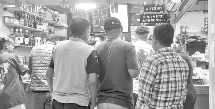 Mushrooming coffee stalls raise health concerns