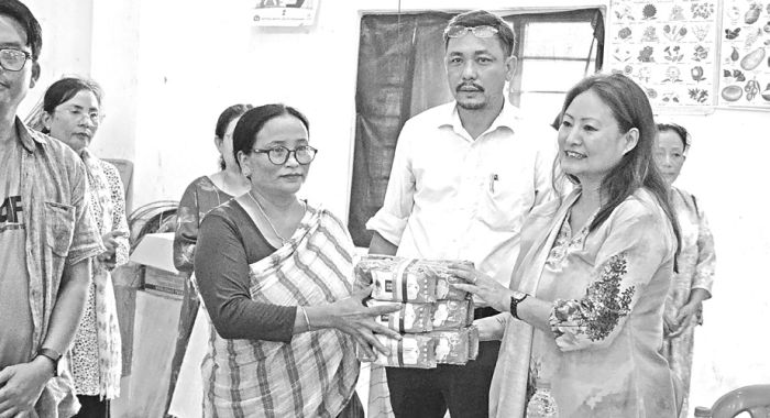 Aid distributed to displaced children