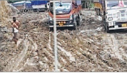 Over 200 trucks stranded on Imphal-Jiribam road