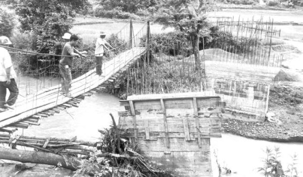 Lunggle VA seeks Govt aid for bridge construction