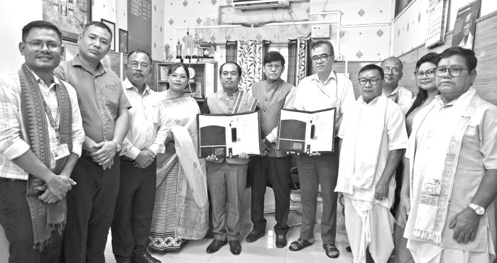 MUC, IGNCA sign pact to promote research