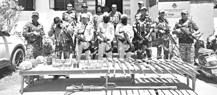 Five arrested; arms & ammos recovered
