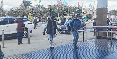4 more BJP MLAs rush to Delhi