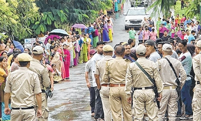 Hundreds of IDPs present case to Bishnupur DC