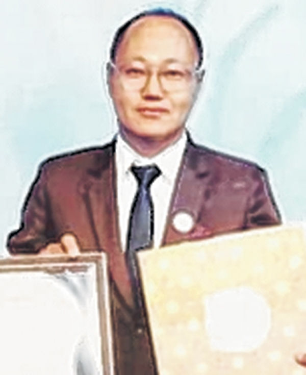 Piku Chalai awarded SBI Chairman's Club Award