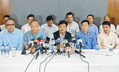 Sangma strikes right chord in reaching out with anti-SA stand