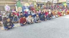 Sit in staged at Yairipok Keithel