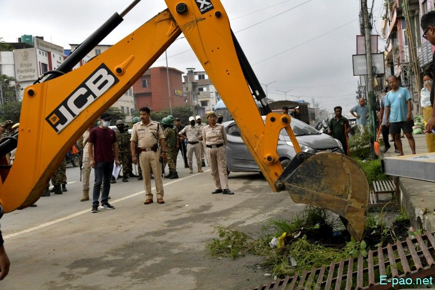 Encroachment eviction from Keishampat Junction to Malom along Tiddim road, Imphal :: 12th July 2025
