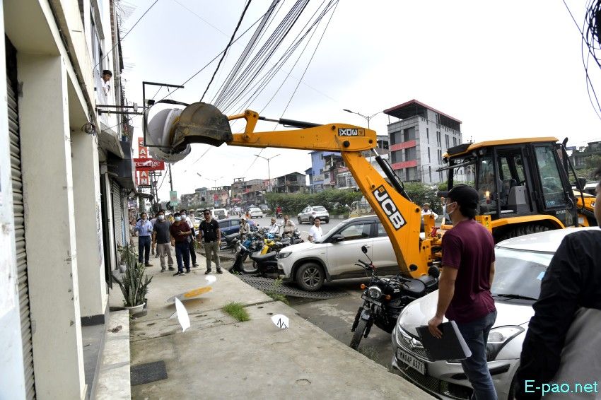 Encroachment eviction from Keishampat Junction to Malom along Tiddim road, Imphal :: 12th July 2025