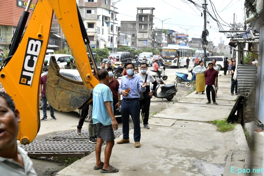 Encroachment eviction from Keishampat Junction to Malom along Tiddim road, Imphal :: 12th July 2025