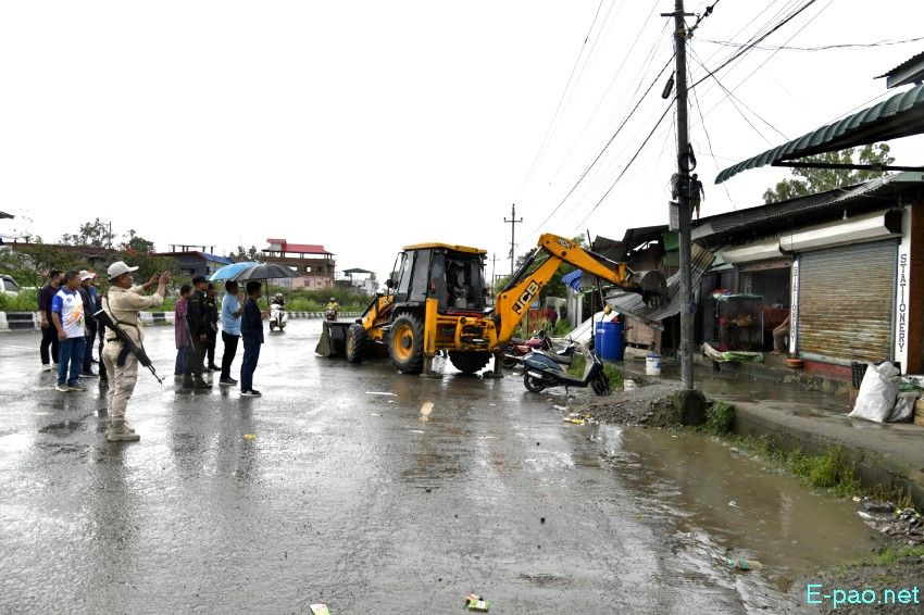 Encroachment eviction from Keishampat Junction to Malom along Tiddim road, Imphal :: 12th July 2025