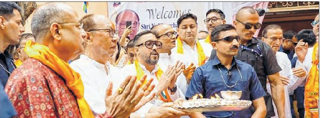 CM attends Mahavir Jayanti with call for peace