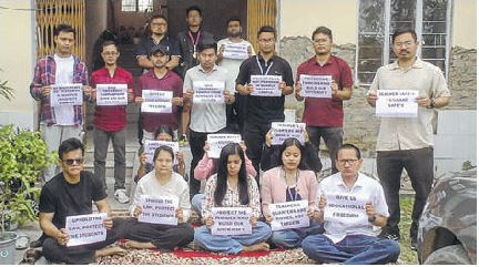 Students come out as one to condemn bomb attack at MU