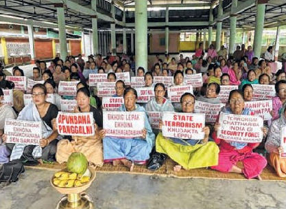 Call for united movement: Clubs, meira paibis stage protest over unrest