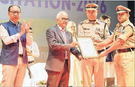 CM stresses on dialogue, trust building