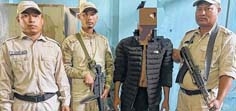 'Drug trafficker' stabs cop to death
