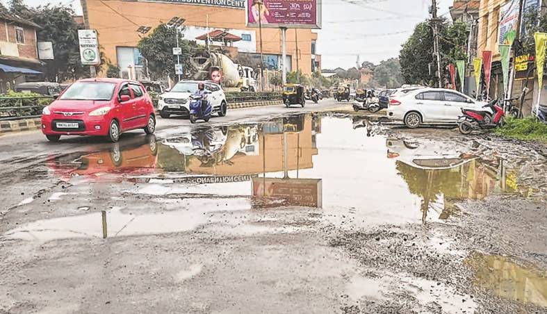Poor drainage system, potholes compound traffic woes in Imphal