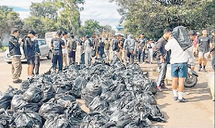 For Better Kangleipak campaign : Students join hands to make a cleaner Manipur