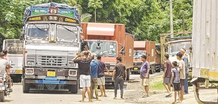 Limited supply engenders shortage of commodities, 1000 trucks stuck on NH-37