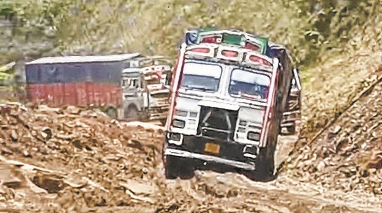 Even as 300 trucks lie stranded...NHIDCL 'halts' road repair work