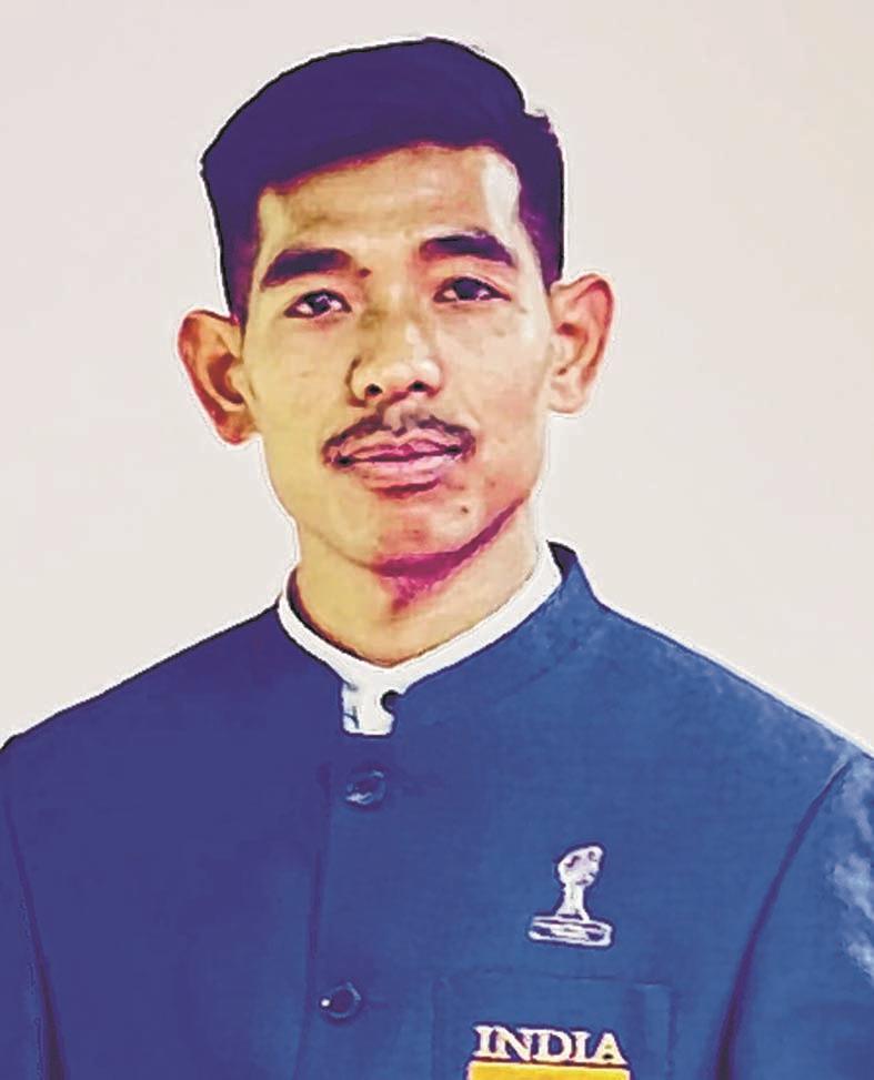 MAKKA congratulates Kho-Kho WC winner Sinam Rokeshon for cash reward