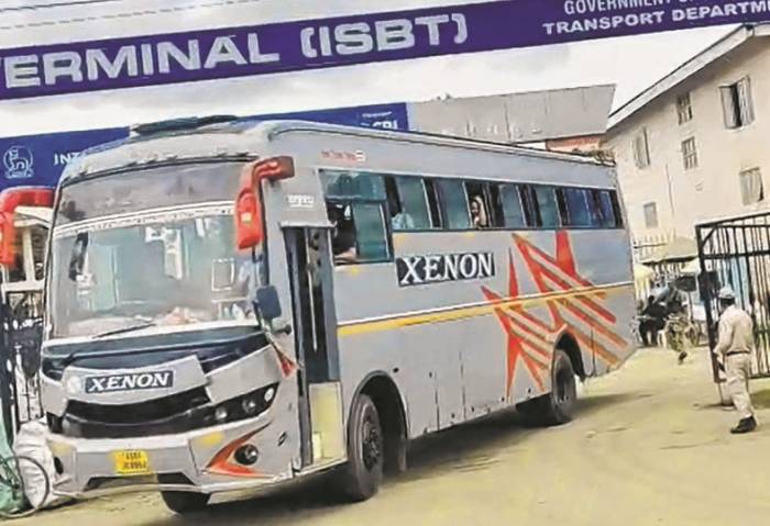 Over 400 passengers leave Imphal on NH-2