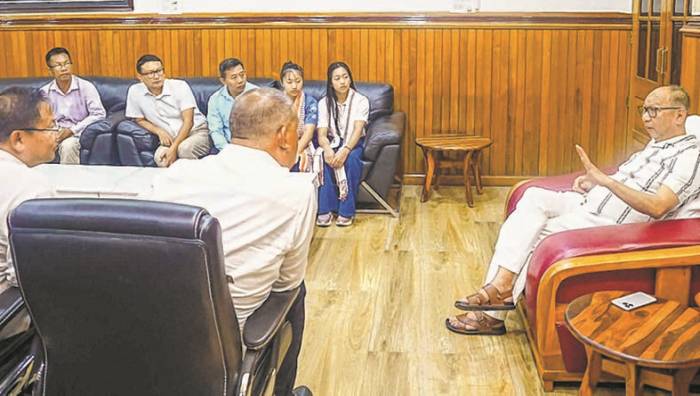Khemchand fetes gymnast Ariha P, launches MOA booklet