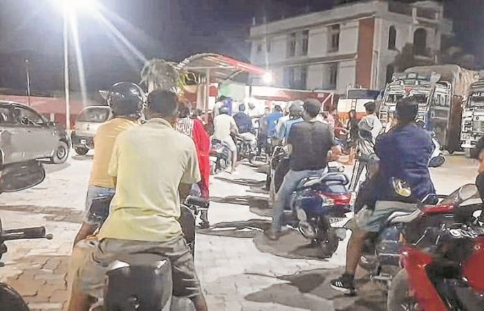 Fuel supply to ROs halted, long queues return