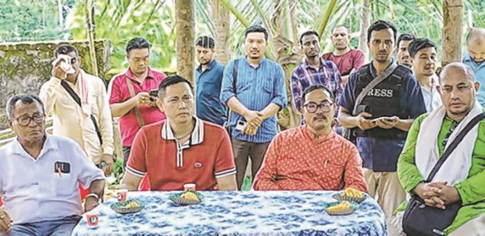 BJP team visits Paite, Hmar IDPs
