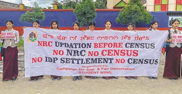 Human chain says no to census before NRC