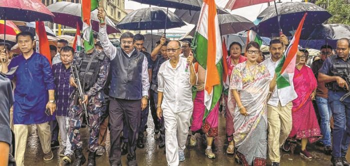 Thousands take part in Har Ghar Tiranga Yatra