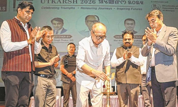 Civil services scholarship to continue : CM
