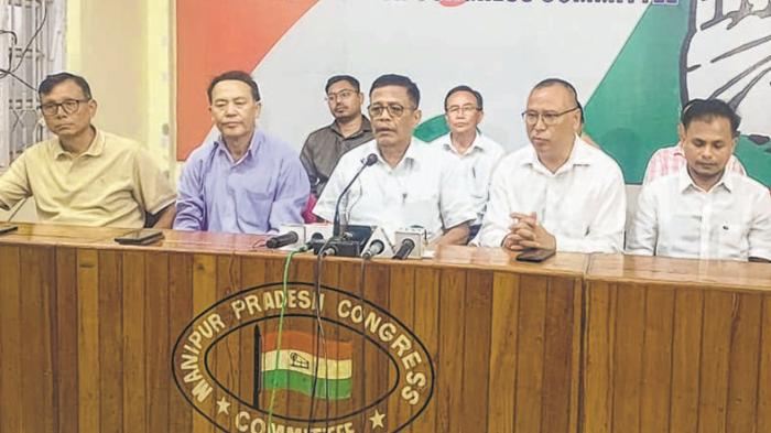 Attack on democracy : Cong on bomb attack